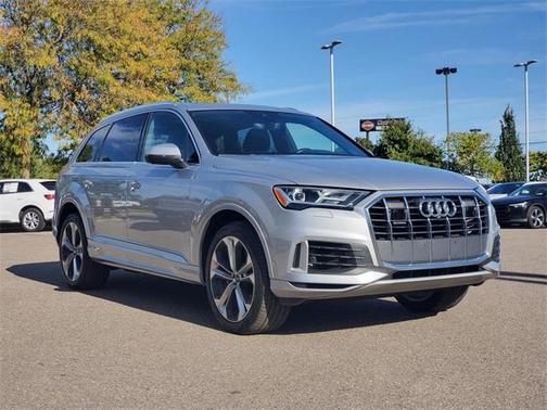 2022 Audi Q7 55 Premium Plus