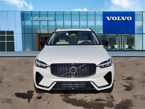 2025 Volvo XC60 Plug-In Hybrid T8 Core