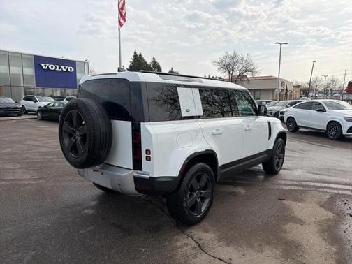 2024 Land Rover Defender P300