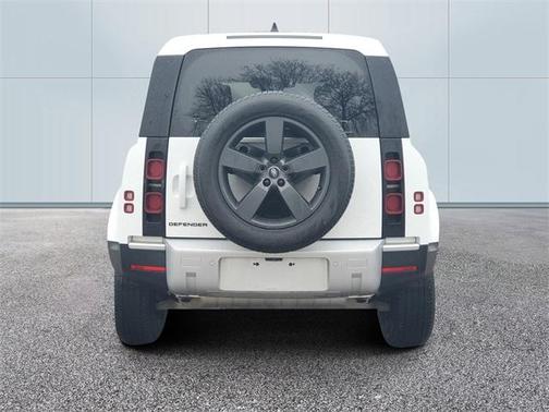 2024 Land Rover Defender P300