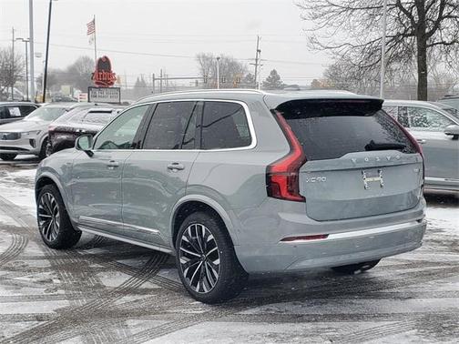 2026 Volvo XC90 B6 Ultra 7-Seater