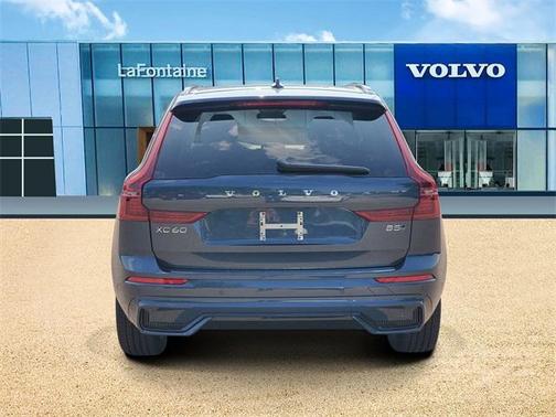 2026 Volvo XC60 B5 Ultra