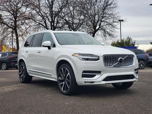 2023 Volvo XC90 B6 Plus 7-Seater