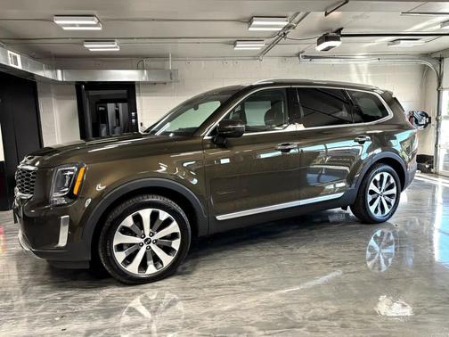 2020 Kia Telluride S