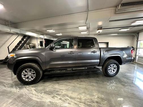 2020 Toyota Tacoma SR