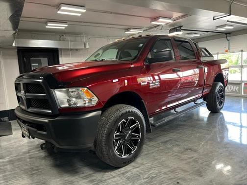 2017 RAM 2500 Tradesman Crew Cab 4x4 6'4' Box