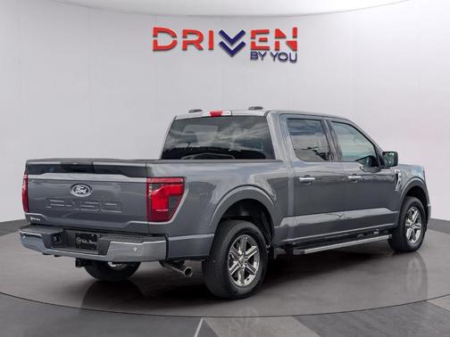 Carbonized Gray 2025 Ford F-150 XLT