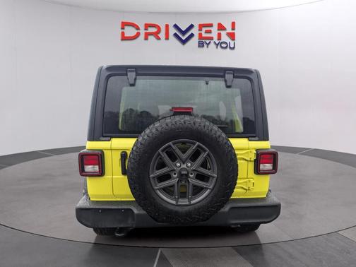 2024 Jeep Wrangler Sport