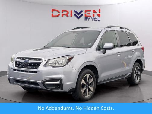 Ice Silver Metallic 2017 Subaru Forester 2.5i Premium