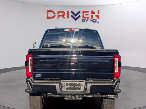 2026 Ford F-250 Platinum