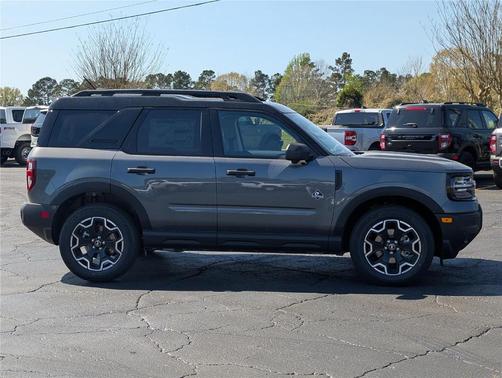 Carbonized Gray 2026 Ford Bronco Sport Outer Banks