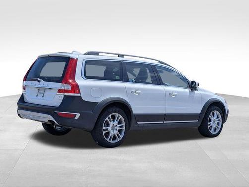 2016 Volvo XC70 T5 Platinum