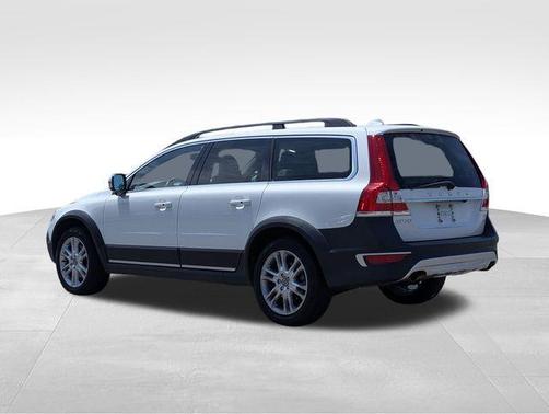 2016 Volvo XC70 T5 Platinum