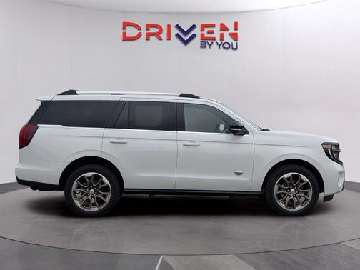 2025 Ford Expedition King Ranch