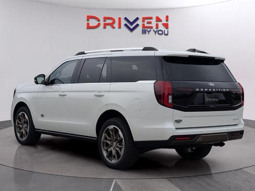 2025 Ford Expedition King Ranch