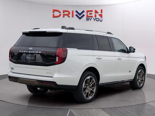 2025 Ford Expedition King Ranch