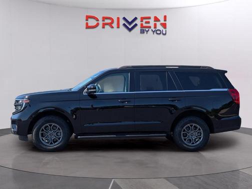 Agate Black Metallic 2026 Ford Expedition Active