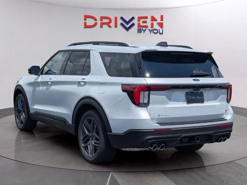 Space Gray 2026 Ford Explorer ST