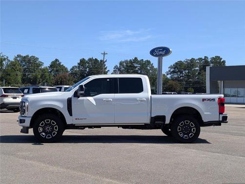 2025 Ford F-250 Platinum