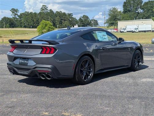 2025 Ford Mustang Dark Horse