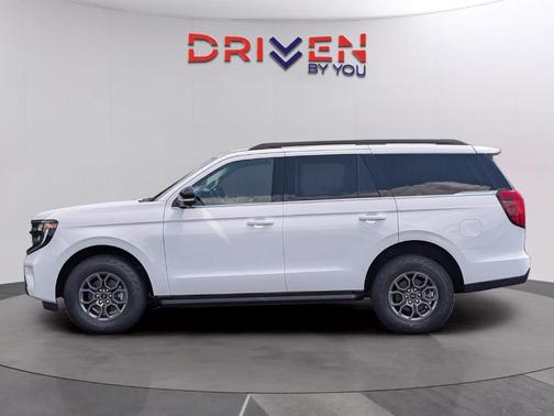 Oxford White 2026 Ford Expedition Active