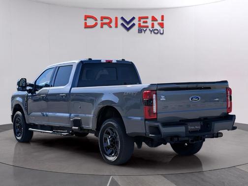 2024 Ford F-350 Lariat Super Duty