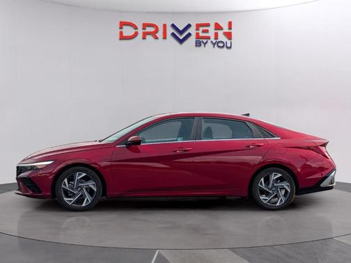 Red 2025 Hyundai ELANTRA SEL Convenience