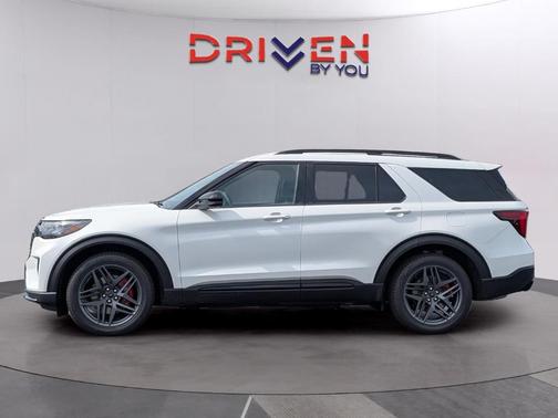 Star White 2026 Ford Explorer ST