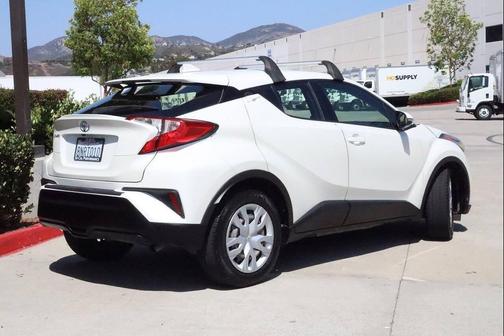 Blizzard Pearl 2020 Toyota C-HR LE