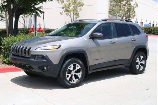 Light Brownstone Pearlcoat 2017 Jeep Cherokee Trailhawk