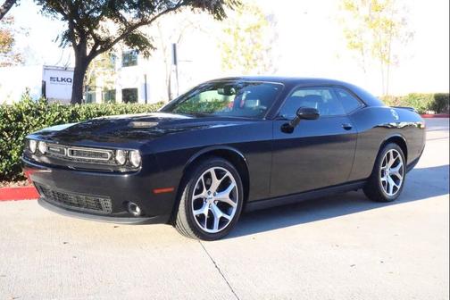 2015 Dodge Challenger SXT Plus