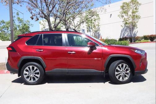 Maroon 2019 Toyota RAV4 Limited