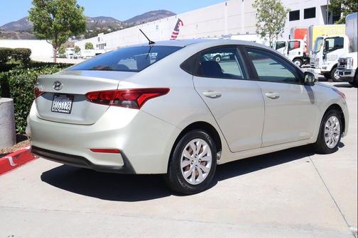 Linen Beige 2018 Hyundai Accent SE