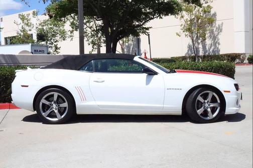 Summit White 2011 Chevrolet Camaro 2SS