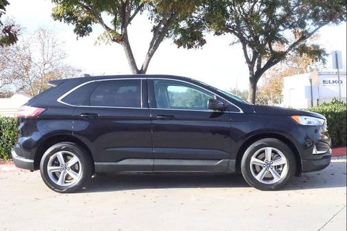 Agate Black Metallic 2022 Ford Edge SEL