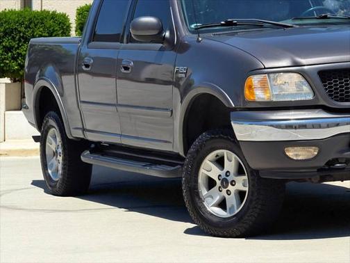 2002 Ford F-150 XLT SuperCrew
