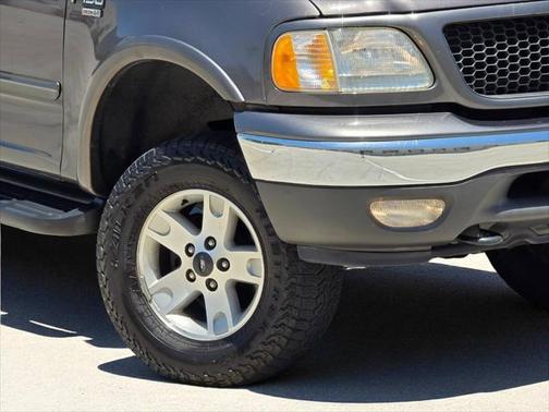 2002 Ford F-150 XLT SuperCrew