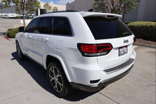 2018 Jeep Grand Cherokee Sterling Edition