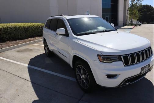 2018 Jeep Grand Cherokee Sterling Edition