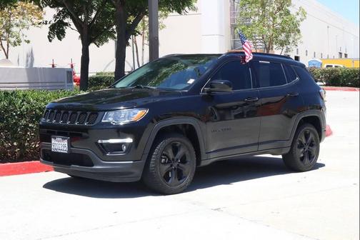 Diamond Black Crystal Pearlcoat 2021 Jeep Compass Latitude