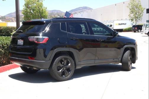 Diamond Black Crystal Pearlcoat 2021 Jeep Compass Latitude