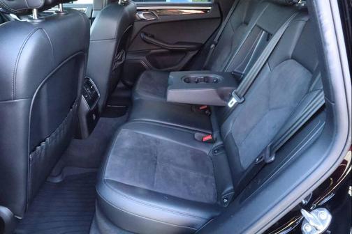 2018 Porsche Macan S