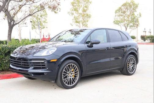 2023 Porsche Cayenne Platinum Edition