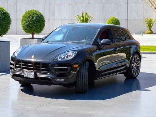 2016 Porsche Macan Turbo