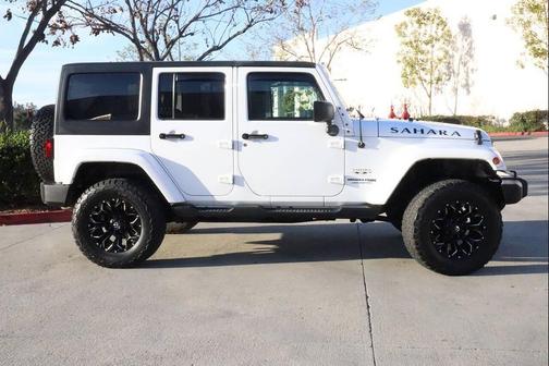 2018 Jeep Wrangler JK Unlimited Sahara