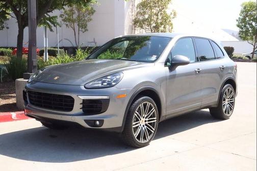 Meteor Gray Metallic 2016 Porsche Cayenne Cayenne