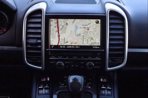Meteor Gray Metallic 2016 Porsche Cayenne Cayenne