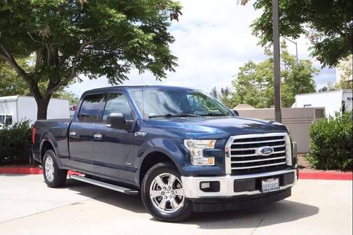 Blue 2017 Ford F-150 XLT