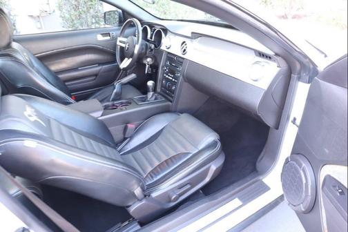 2009 Ford Mustang Base