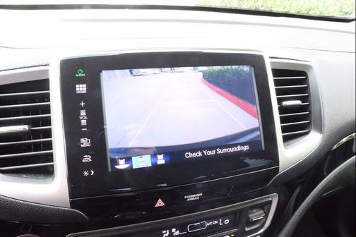 Crystal Black Pearl 2016 Honda Pilot Touring